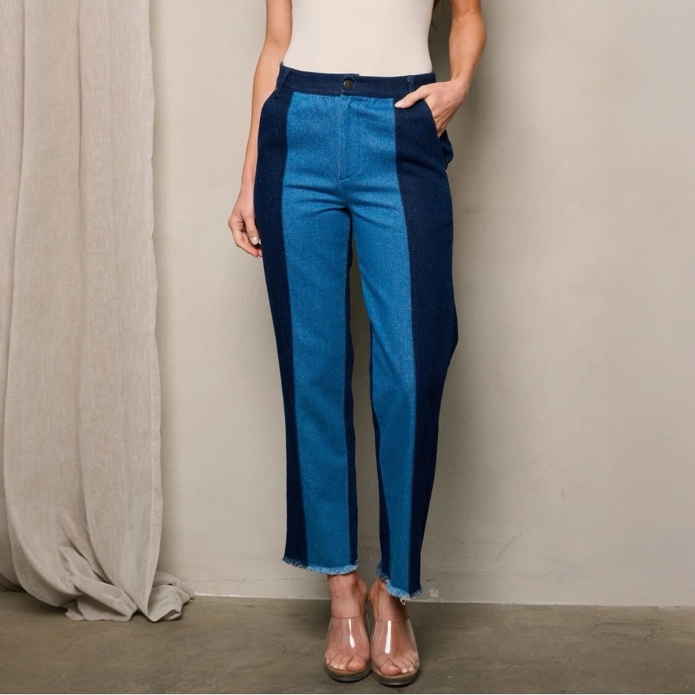 MID/ DARK BLUE BUTTON CLOSURE STRAIGHT LEG RAW HEM POCKETS DENIM PANTS
